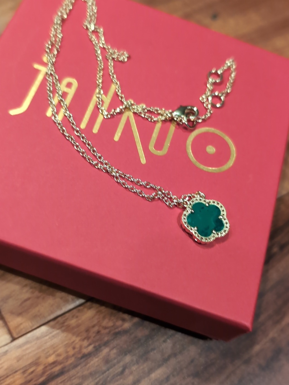 Jankuo 14k Gold Plated Emerald &  Cubic Zirconia Clover Necklace New in Box ❤